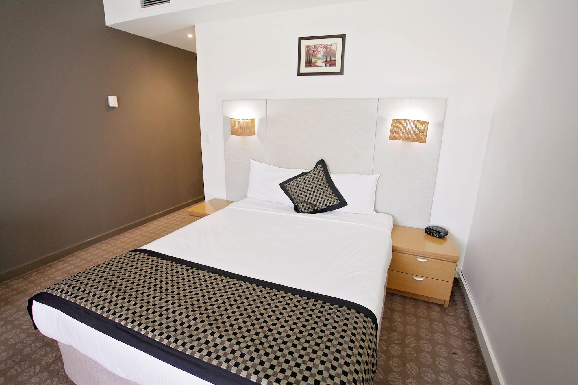 Wantirna Golden Pebble Hotel מראה חיצוני תמונה