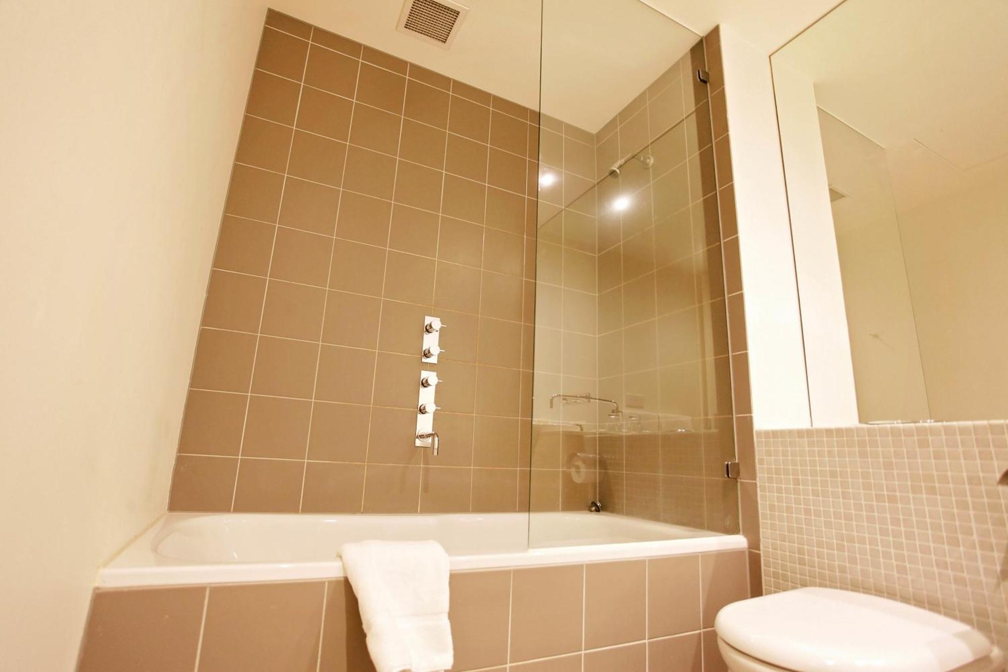 Wantirna Golden Pebble Hotel חדר תמונה