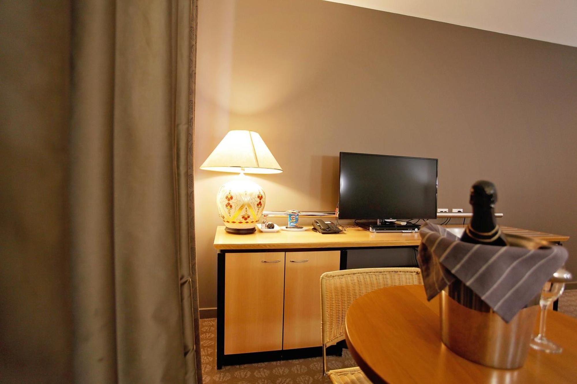Wantirna Golden Pebble Hotel חדר תמונה